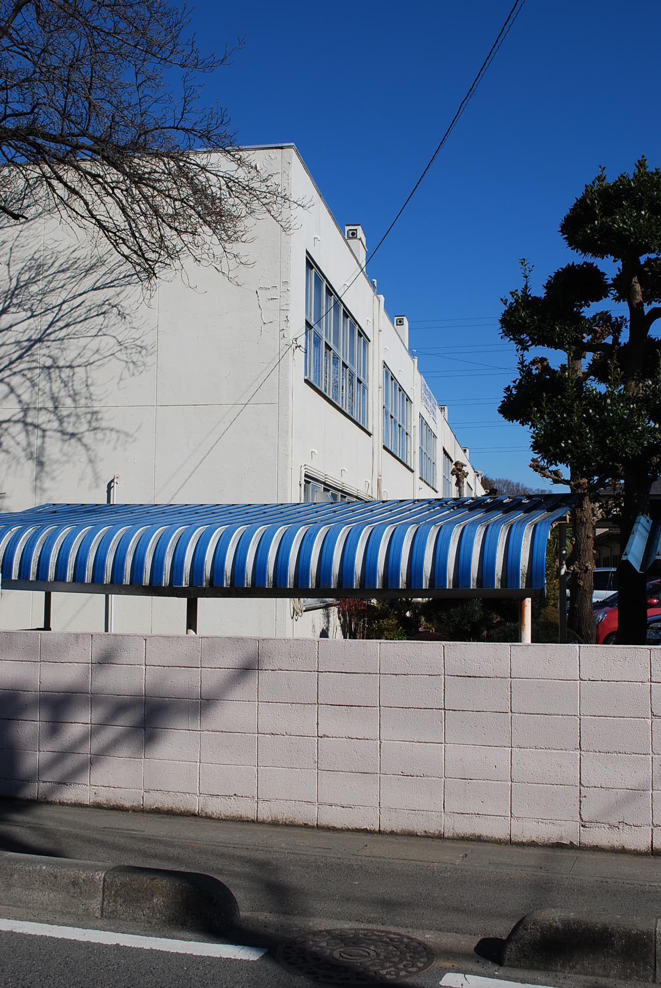 埼玉県上尾市立上尾中学校(建築家・関根要太郎作品研究)_f0142606_1744938.jpg