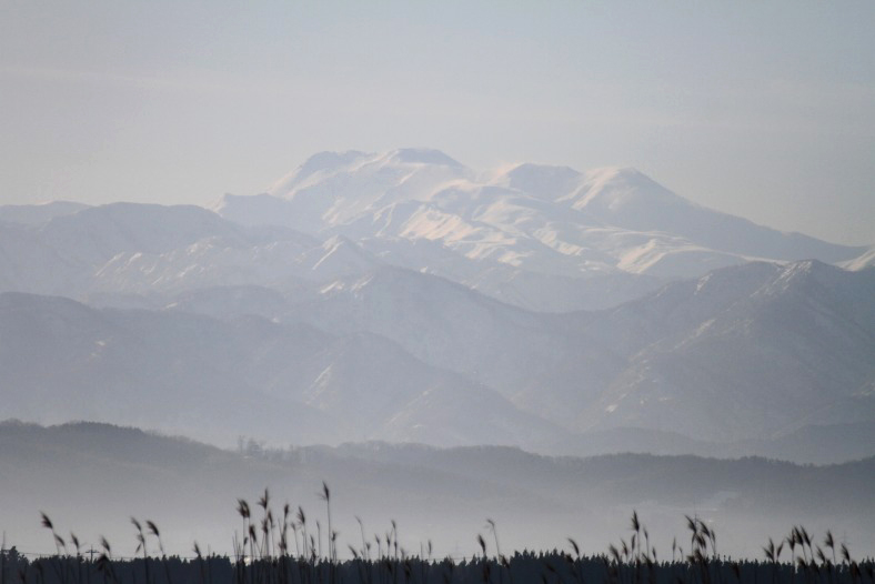 白山も霞む　　14/12/28_d0060435_2313471.jpg