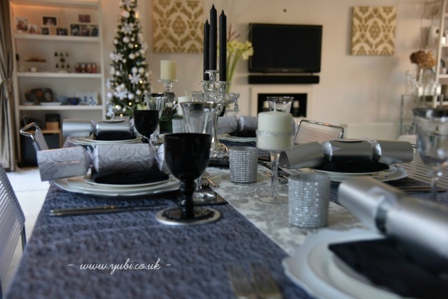 イギリスのファミリークリスマスのテーブルとお料理♪_b0313387_04173845.jpg
