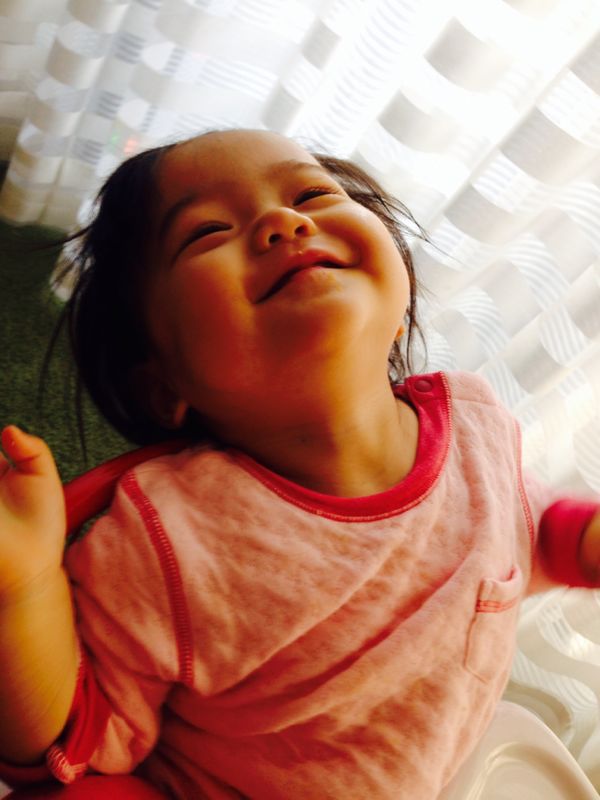 みつき1歳2ヶ月、立ちました!_e0253026_23412117.jpg