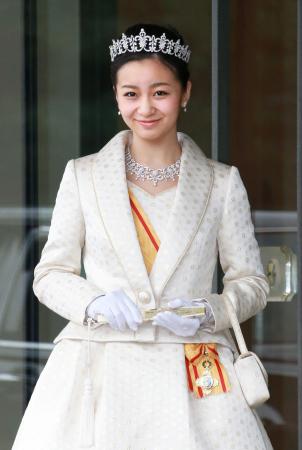 今日は、ーー秋篠宮家の二女、佳子さま。20歳のお誕生日。ーーおめでとうございます。_d0060693_7224591.jpg