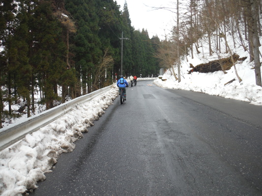 ファットバイクで雪遊び 2014年12月_c0132901_92022.jpg