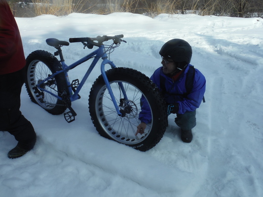 ファットバイクで雪遊び 2014年12月_c0132901_921680.jpg