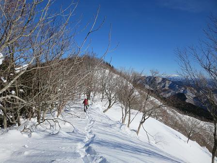 母袋烏帽子岳　　　雪たっぷりノートレースは楽し♪_f0302771_9555236.jpg