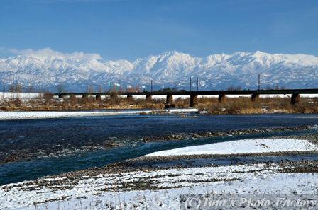 富山散歩～県東部325～「剱に抱かれて～常願寺川から～」_b0155692_1857598.jpg