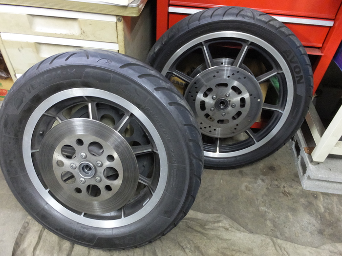 9-spoke 父さん..冬のゴムは固いです......_c0226202_19593066.jpg