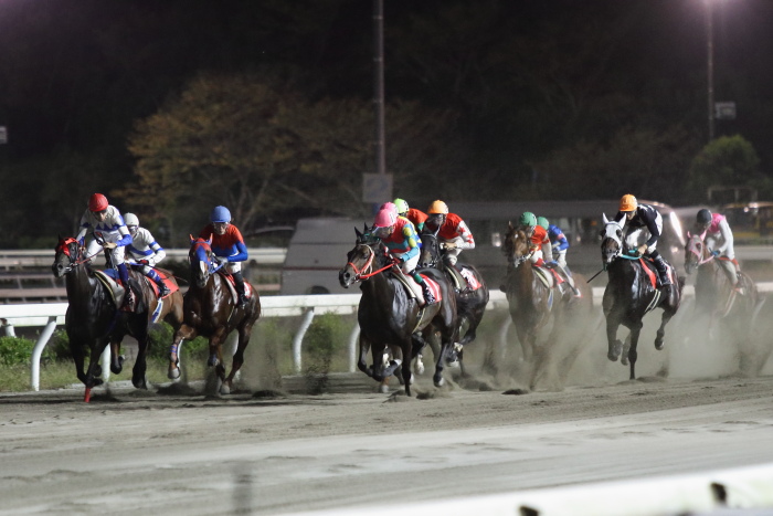 嬉勝則騎手、地方競馬通算2100勝達成～_a0077663_1143374.jpg