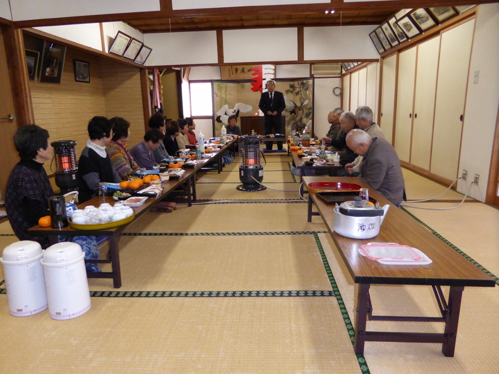 老人会の新年会_e0087201_21551463.jpg