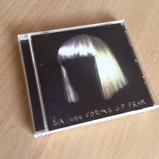 『”Chanderier”by Sia』_b0122502_1310489.jpg