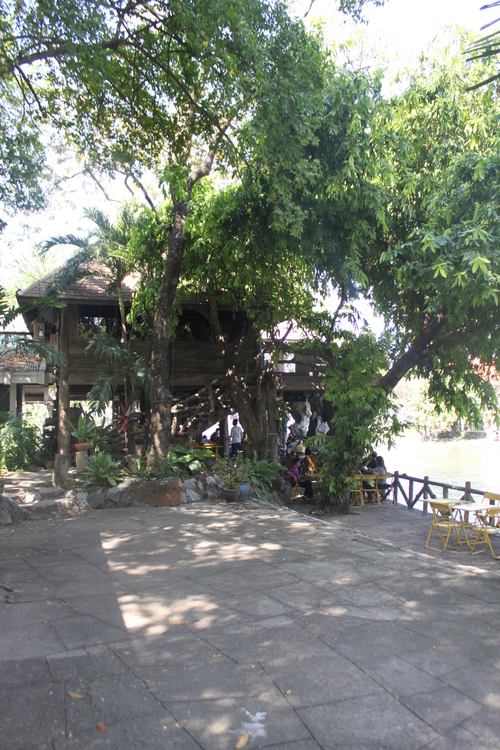 f0233916_12213642.jpg