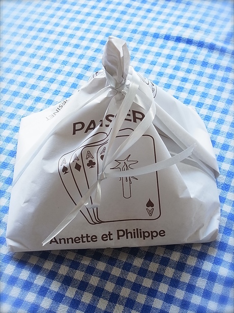 emballage de pâtisserie - パティスリーの三角包み、作り方_a0231632_2350319.jpg