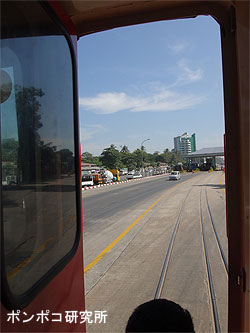 ヤンゴン国鉄カンナー通りＡ線（２）　－パンソーダン駅出発－_e0073268_11291564.jpg