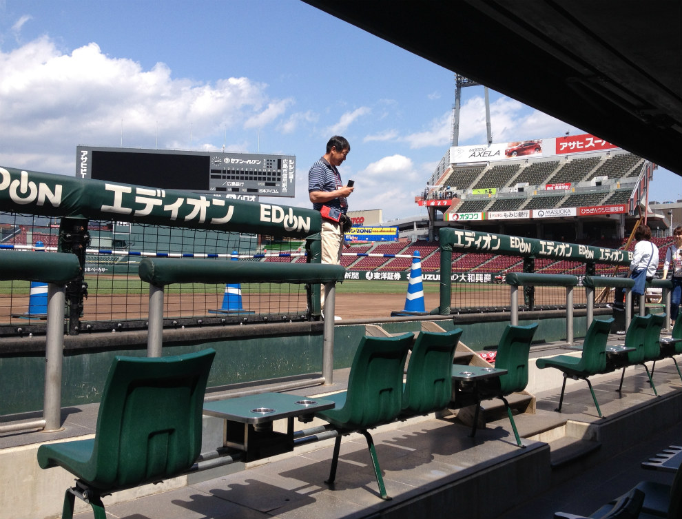 日本遠征記～夢のプロ野球選手体験 @マツダスタジアム_e0034987_337935.jpg