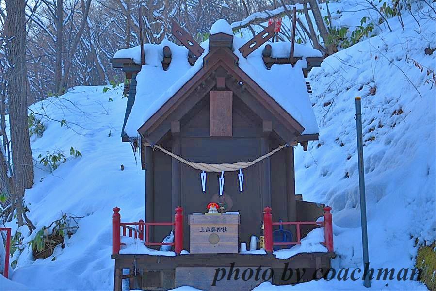 上山鼻神社_a0315942_21321066.jpg