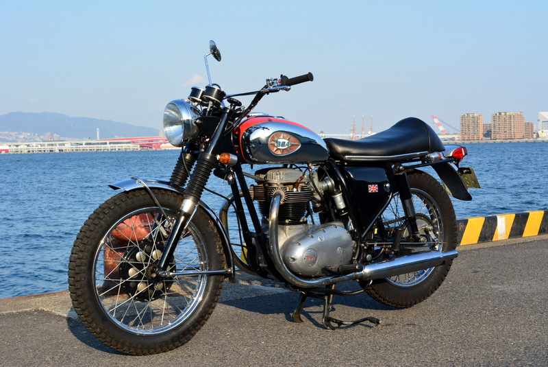 1968 BSA Thunderbolt : タイガーワークス モーターサイクルズ