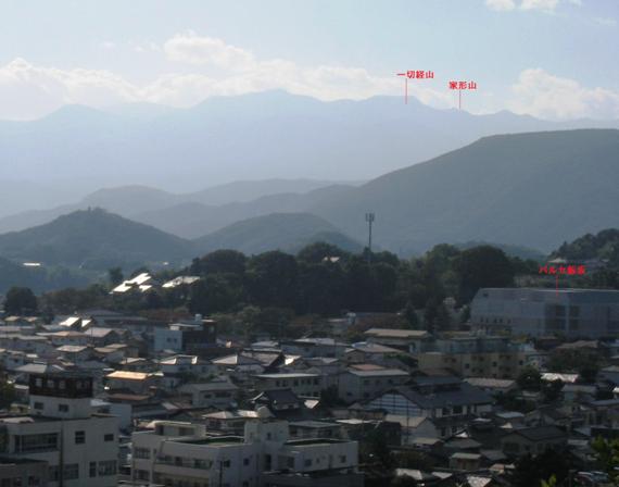 愛宕山散歩①　～　愛宕山から東屋沼を意識する_a0087378_1643628.jpg