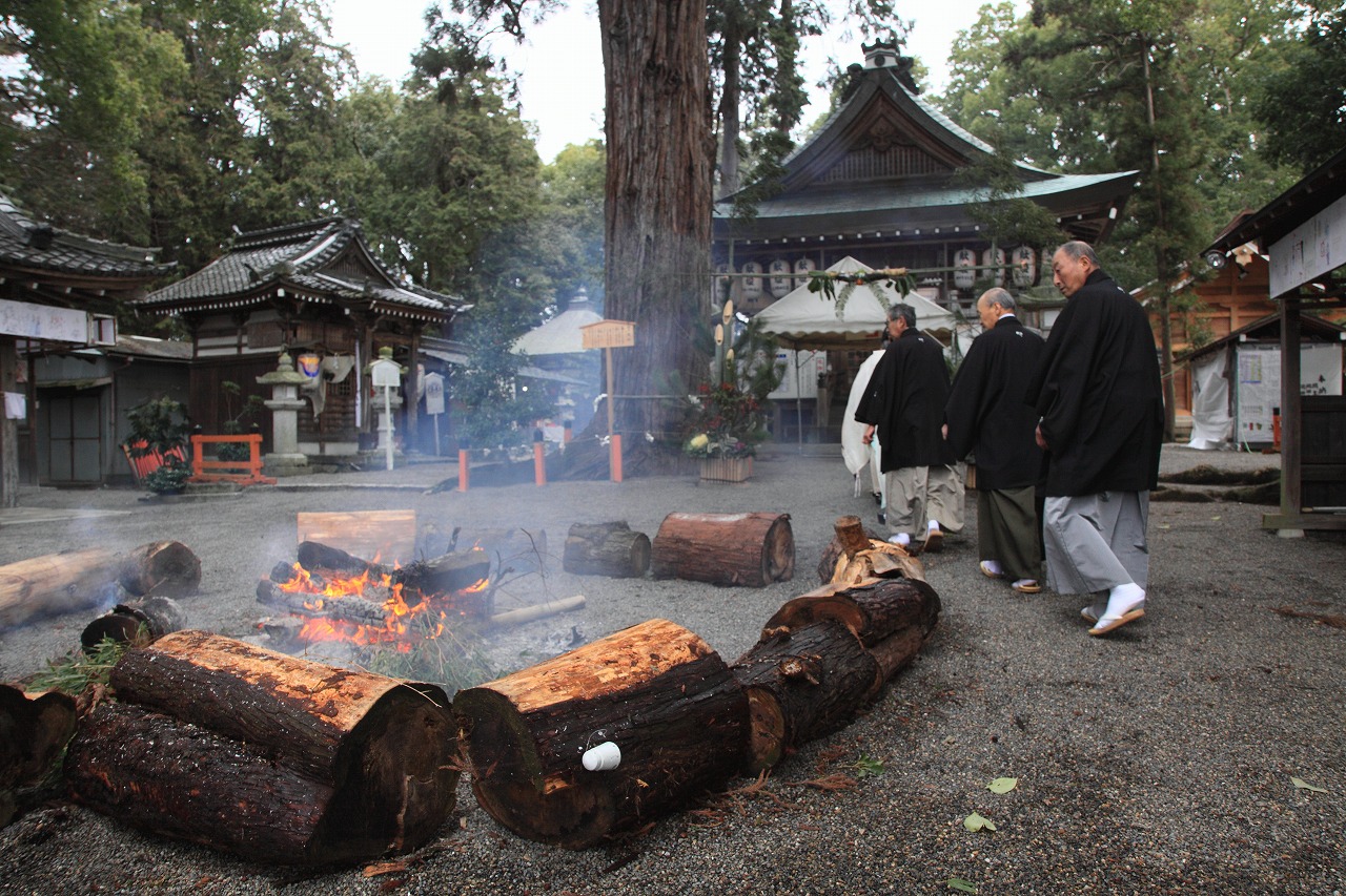 賀茂神社の弓始式_c0196076_17113572.jpg