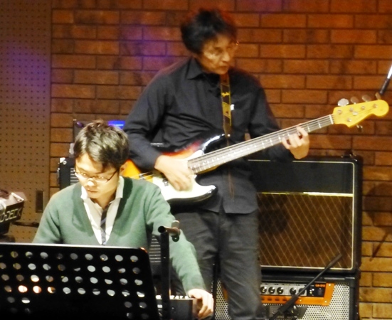 2014年のカラフル年末2デイズライブ、初日のライブレポ♪_e0188087_012186.jpg