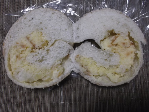 カリンベーグル ふじりんごクリーム_f0076001_22164073.jpg