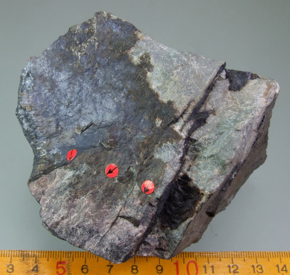 f0228417_21283872.jpg