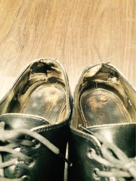 Paraboot パラブーツ かかとの内側の革破れ コシウラ 腰裏 修理 靴とバッグの修理店グレイズブラン Paraboot パラブーツ かかとの内側の革破れ コシウラ 腰裏 修理 靴とバッグの修理店グレイズブラン