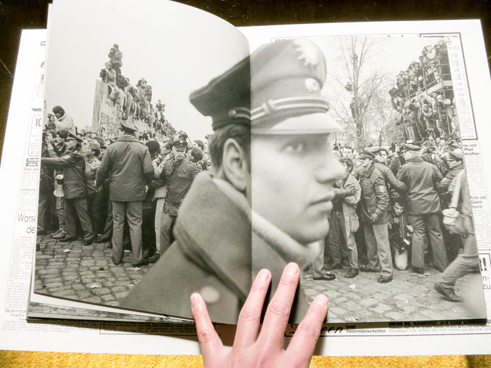 Mark Power 「Die Mauer ist Weg!」_c0016177_13135922.jpg