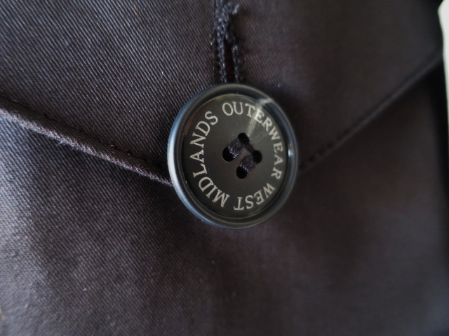 ログ後、追記中の最中にも大好評の英国製・大人の「黒JACKET」!♪!_d0152280_9583875.jpg