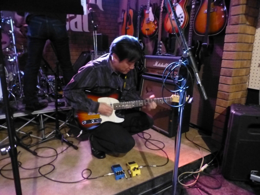 2014年のカラフル年末2デイズライブ、初日のライブレポ♪_e0188087_22173677.jpg