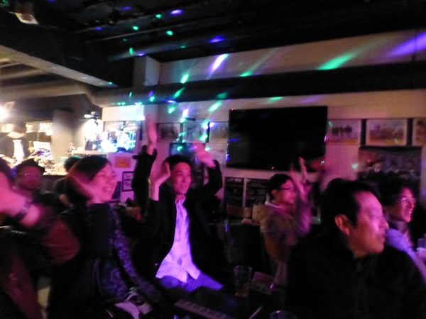 2014年のカラフル年末2デイズライブ、初日のライブレポ♪_e0188087_2227330.jpg