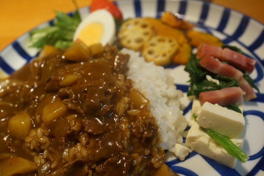 こんにゃく入りカレーのワンプレート_e0222120_1083719.jpg