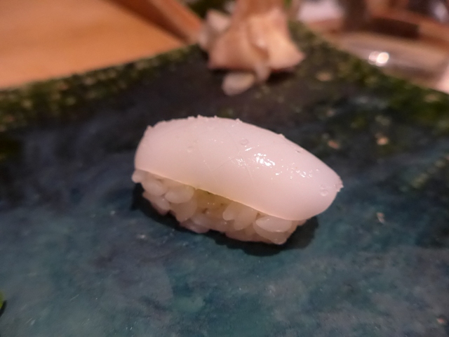 西麻布「鮨処 たか」へ行く。_f0232060_1917220.jpg