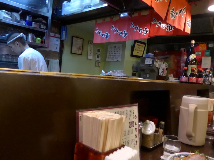 西麻布「博多ラーメン 赤のれん」へ行く。_f0232060_2152975.jpg