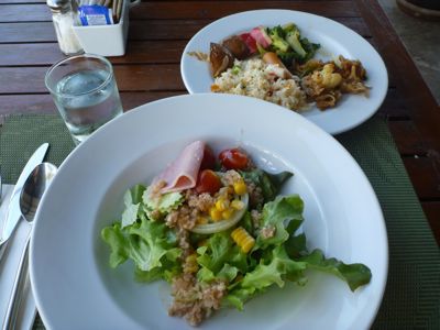 「Holiday Inn Resort Krabi 〜」で1人の朝食 in タイ 2013,10_c0344477_2291687.jpg