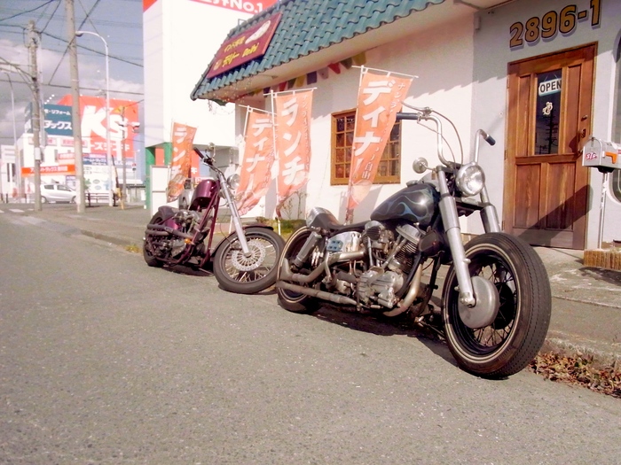 明日は営業致します。_d0179518_17472791.jpg
