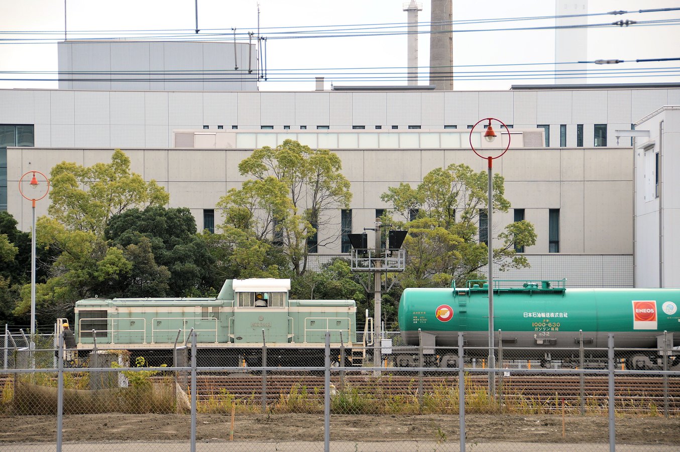 根岸製油所の機関車。_d0181924_1949283.jpg