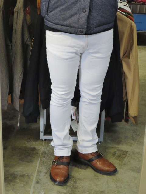 忘れてました。。。(苦笑) 久々のFIDELITY よりDENIM DOWN VEST!★!_d0152280_14162635.jpg