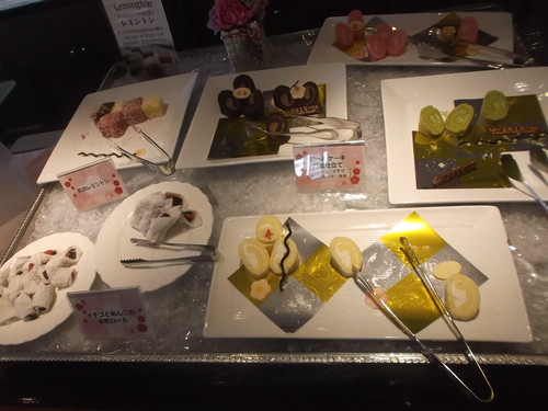 川崎日航ホテル 夜間飛行 新春スイーツブッフェ_f0076001_2135341.jpg