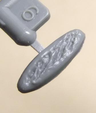樹脂粘土を用いた1/35ミニチュアパンの作成 : 模型慕情