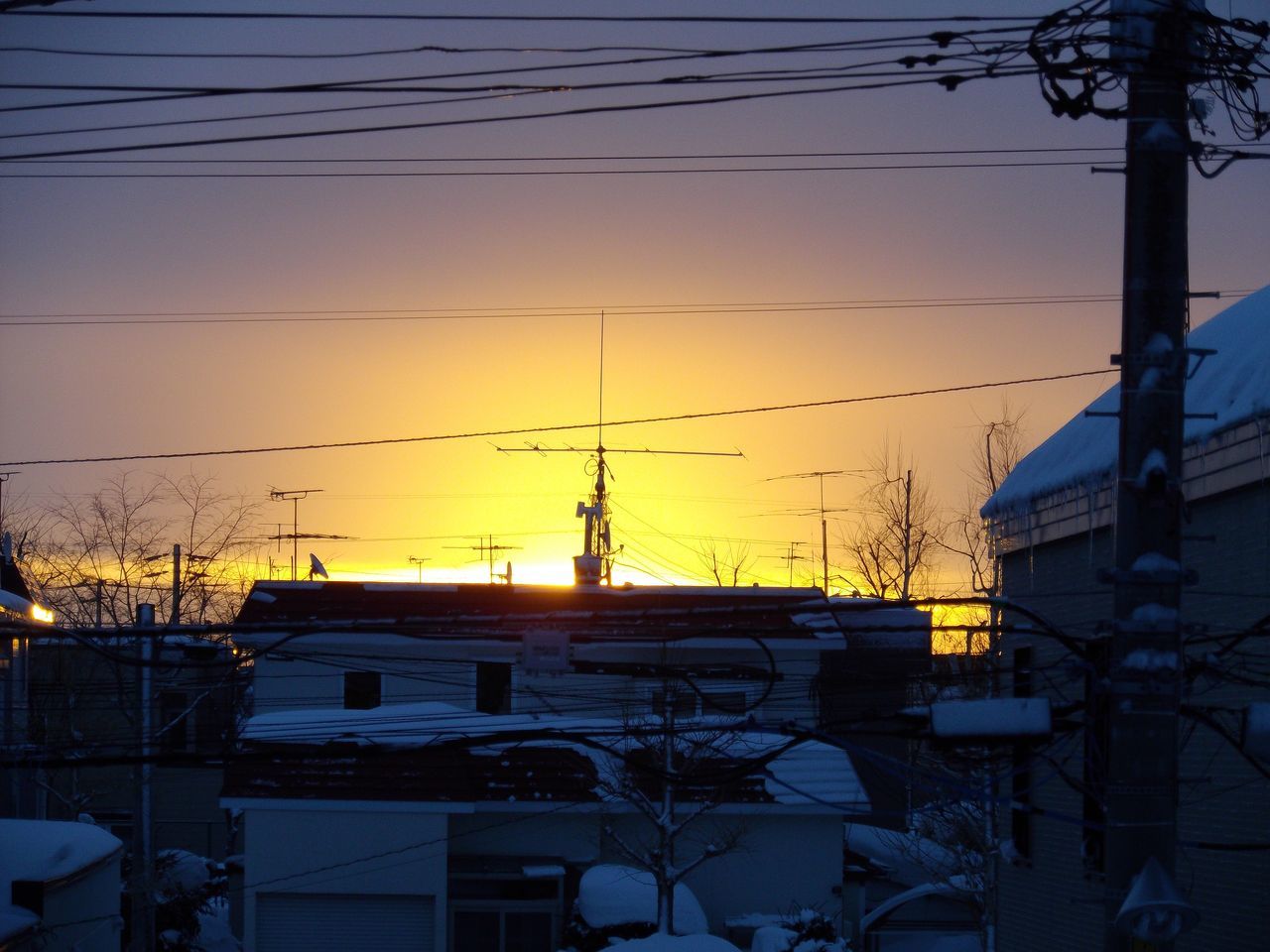 日の出の瞬間だけの太陽観察_c0025115_19595006.jpg