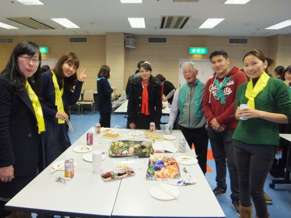 水曜よる教室の新年会_e0175020_19544469.jpg