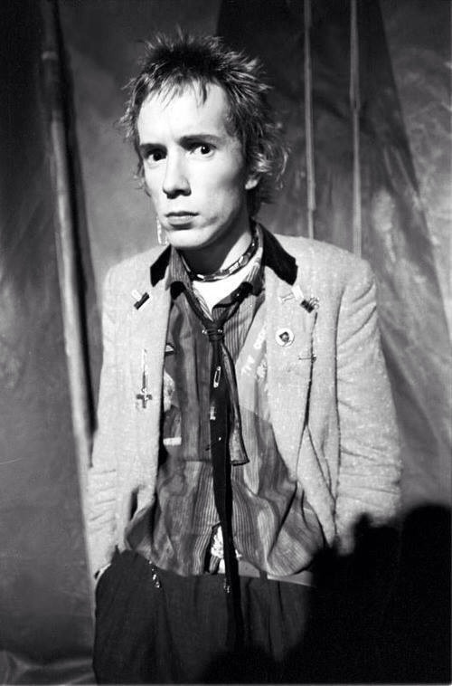 anarchy shirts Johnny Rotten type : day by day