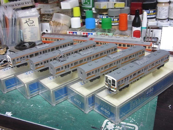 わたしの211系 : 赤い電車は白い線