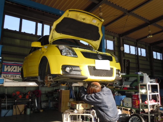 今日のマー君☆スイフト、サクシード車検整備中^^_c0213517_14555194.jpg