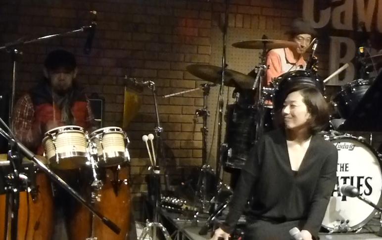 2014年のカラフル年末2デイズライブ、初日のライブレポ♪_e0188087_2219317.jpg