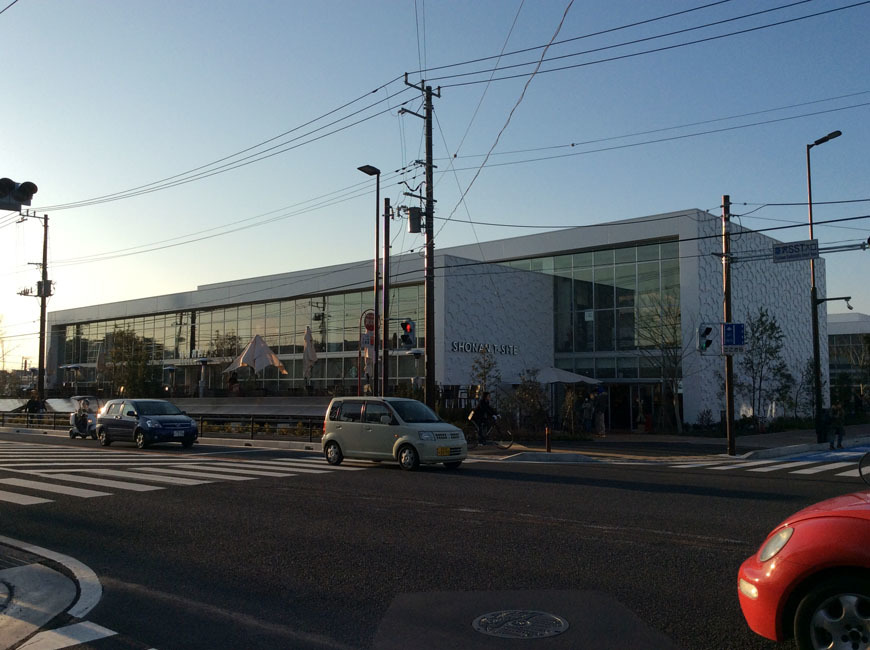 大晦日なのに建築探訪(笑)。_b0186200_23244038.jpg