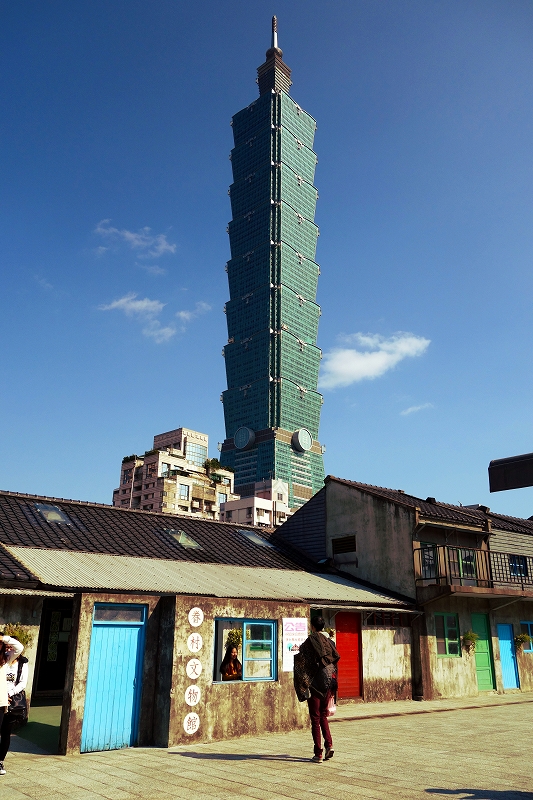 台北の歴史薫る最先端アート発信基地、四四南村と華山1914_d0116009_1925379.jpg