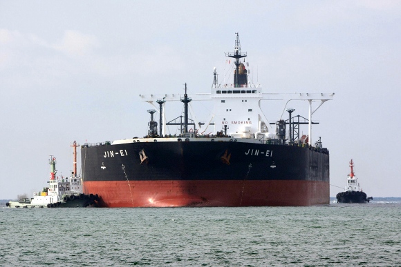 共栄タンカーVLCC「JIN-EI」_e0158925_2125548.jpg