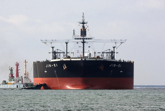共栄タンカーVLCC「JIN-EI」_e0158925_2126850.jpg