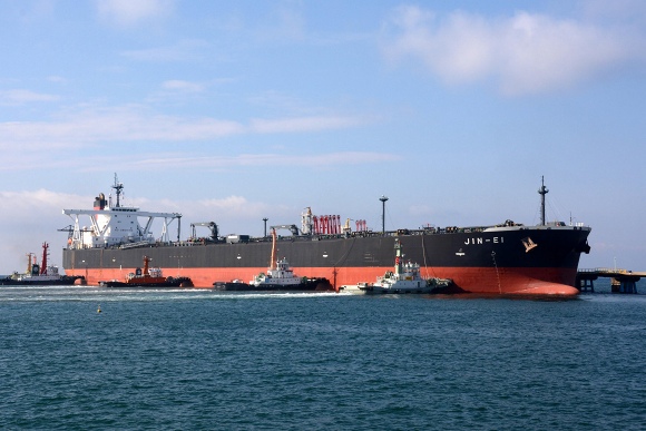 共栄タンカーVLCC「JIN-EI」_e0158925_21393929.jpg