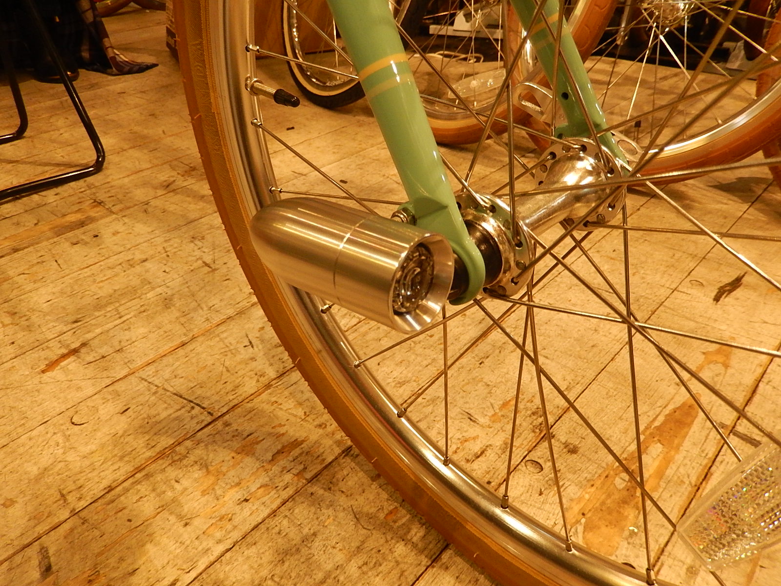 新型砲弾型ライト Bullet Lighting _e0188759_16441170.jpg